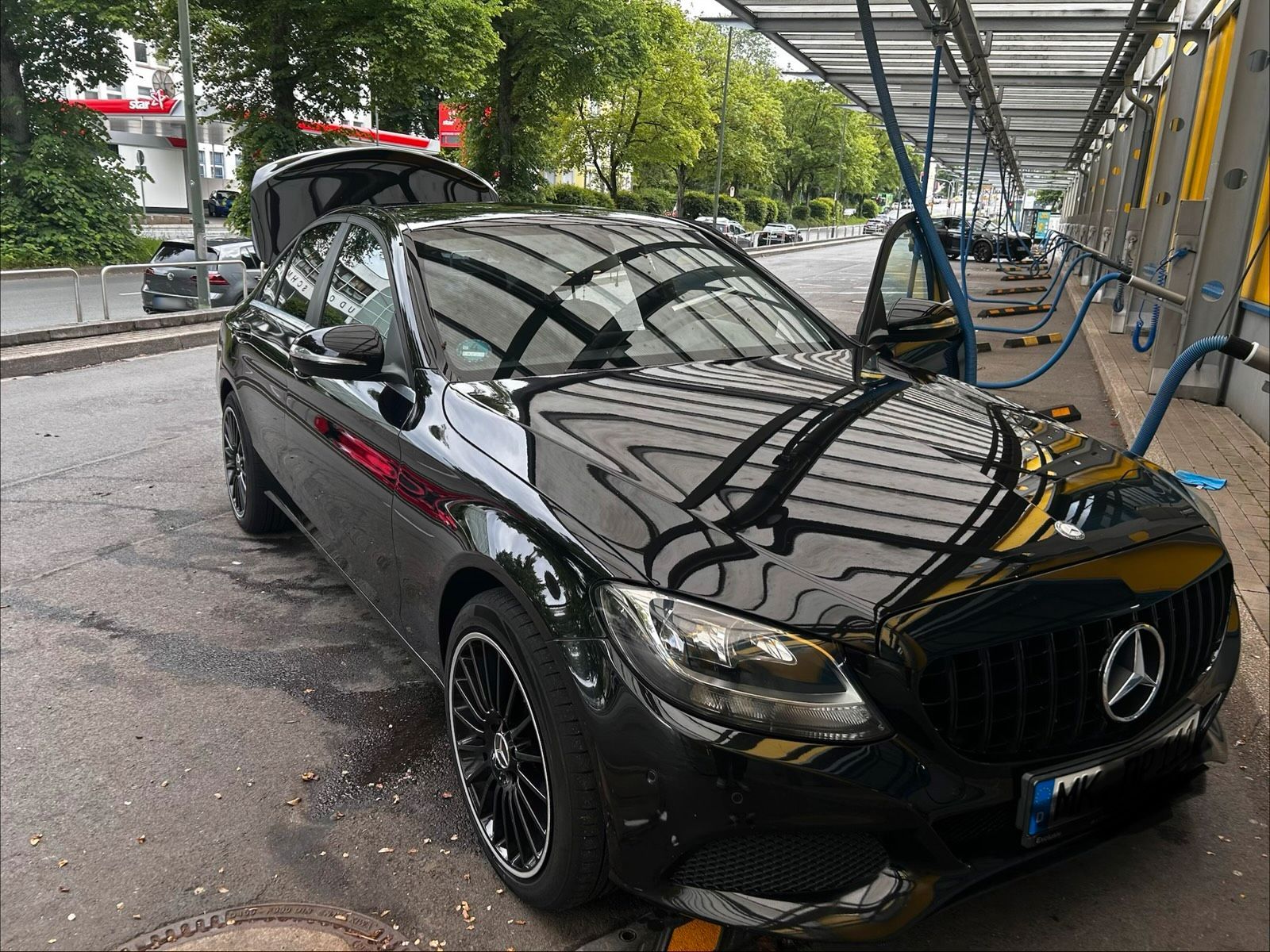 MERCEDES-BENZ C 180
