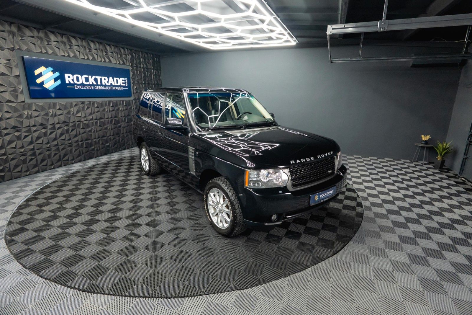 Fahrzeugabbildung Land Rover Range Rover V8 4.4 TD Vogue | Turbo + TÜV NEU