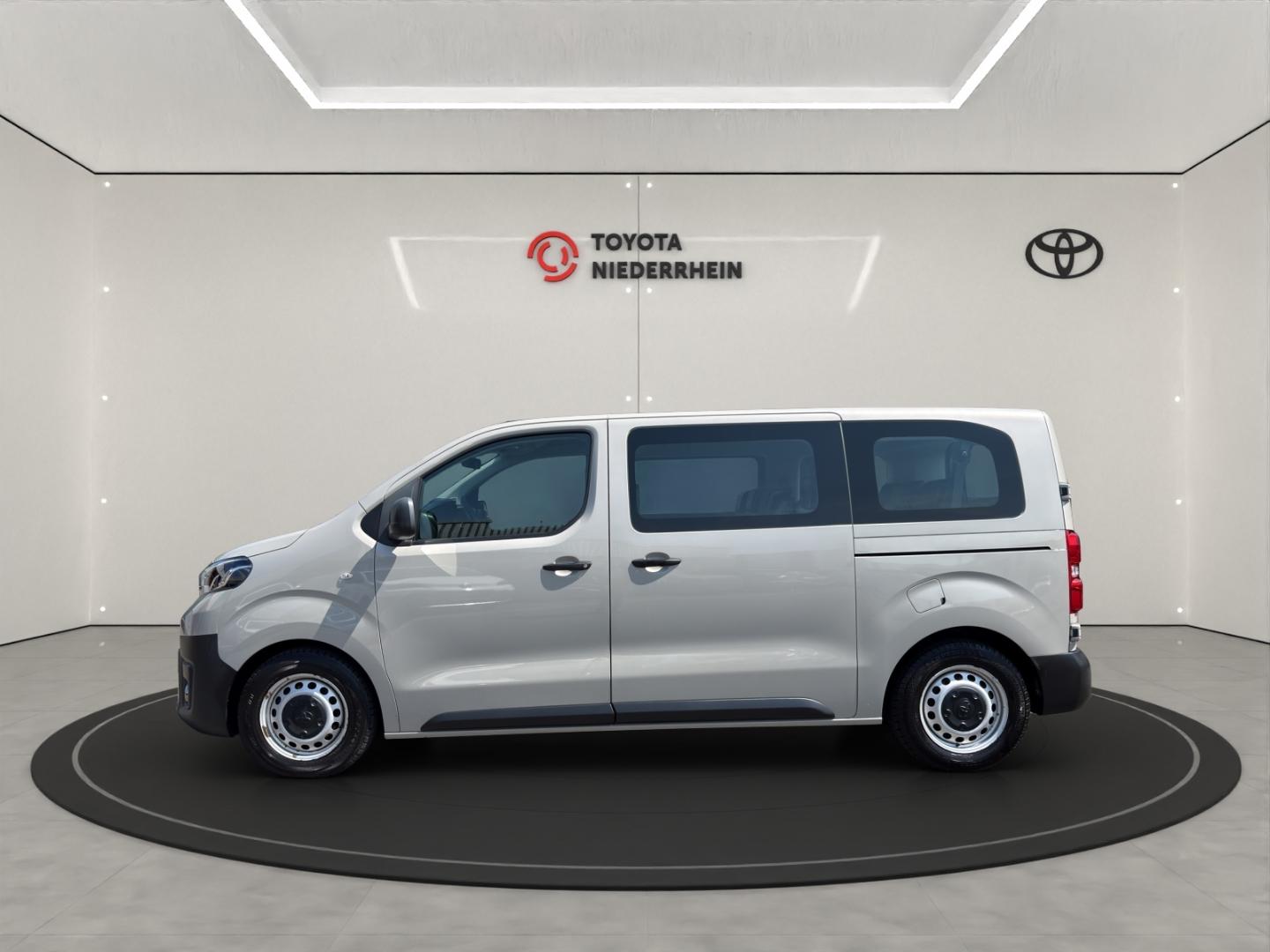 Toyota Proace L1 Kombi Comfort Navigation Anhängerkuppl
