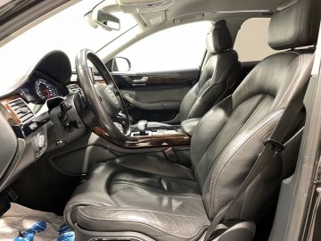 Audi A8 - 5