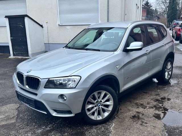 BMW X3 xDrive 20 d - Teilleder - Navi