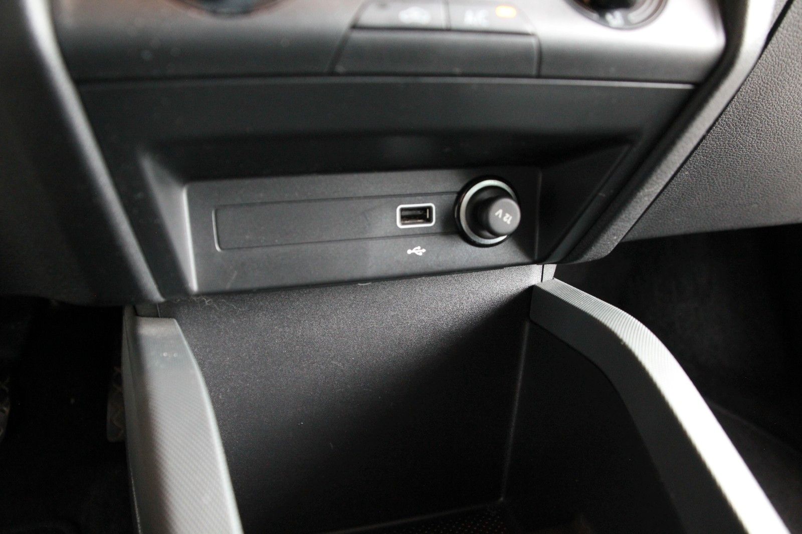 Fahrzeugabbildung SKODA Fabia Combi Active