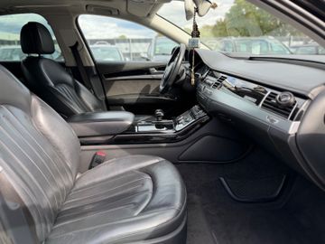 Audi A8 - 12