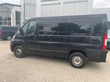 Peugeot Boxer ,9-Sitze,Klima,Navi - schwarze Peugeot Boxer