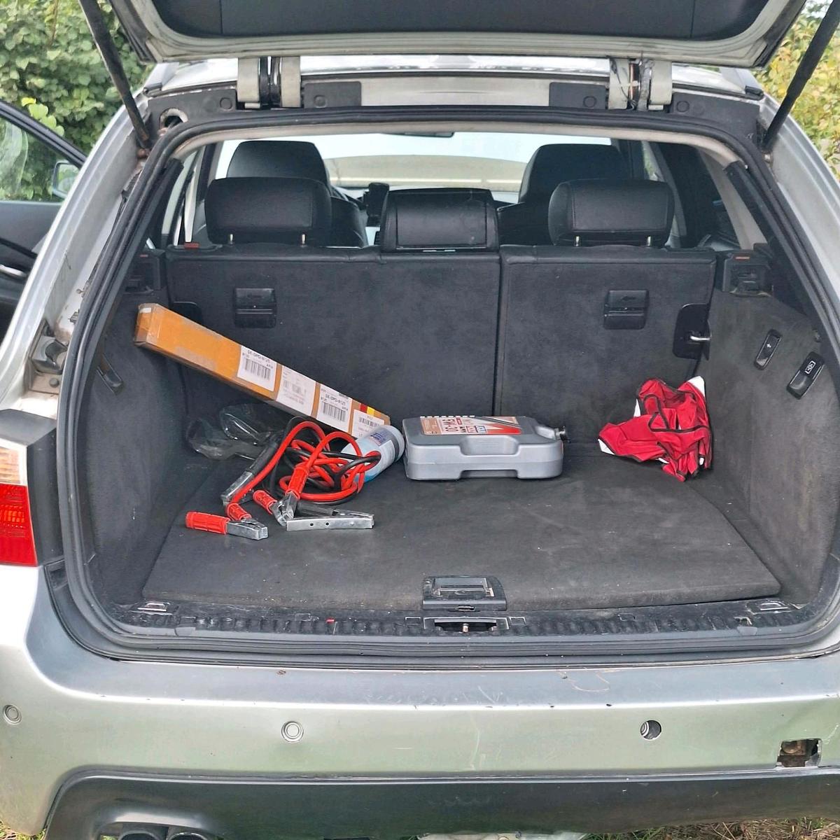 BMW X5 2006 — engine 170 HP (125kW)