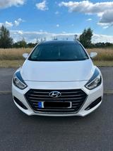 Hyundai i40 Premium 1.7 CRDI DCT|Panoramad... - Hyundai i40 mit Diesel-Antrieb: Kombi, 1.7