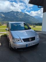 Volkswagen VW Touran 2.0 TDI DSG | 140 PS | Standheizung  - Volkswagen Touran 140 ps mit Diesel-Antrieb
