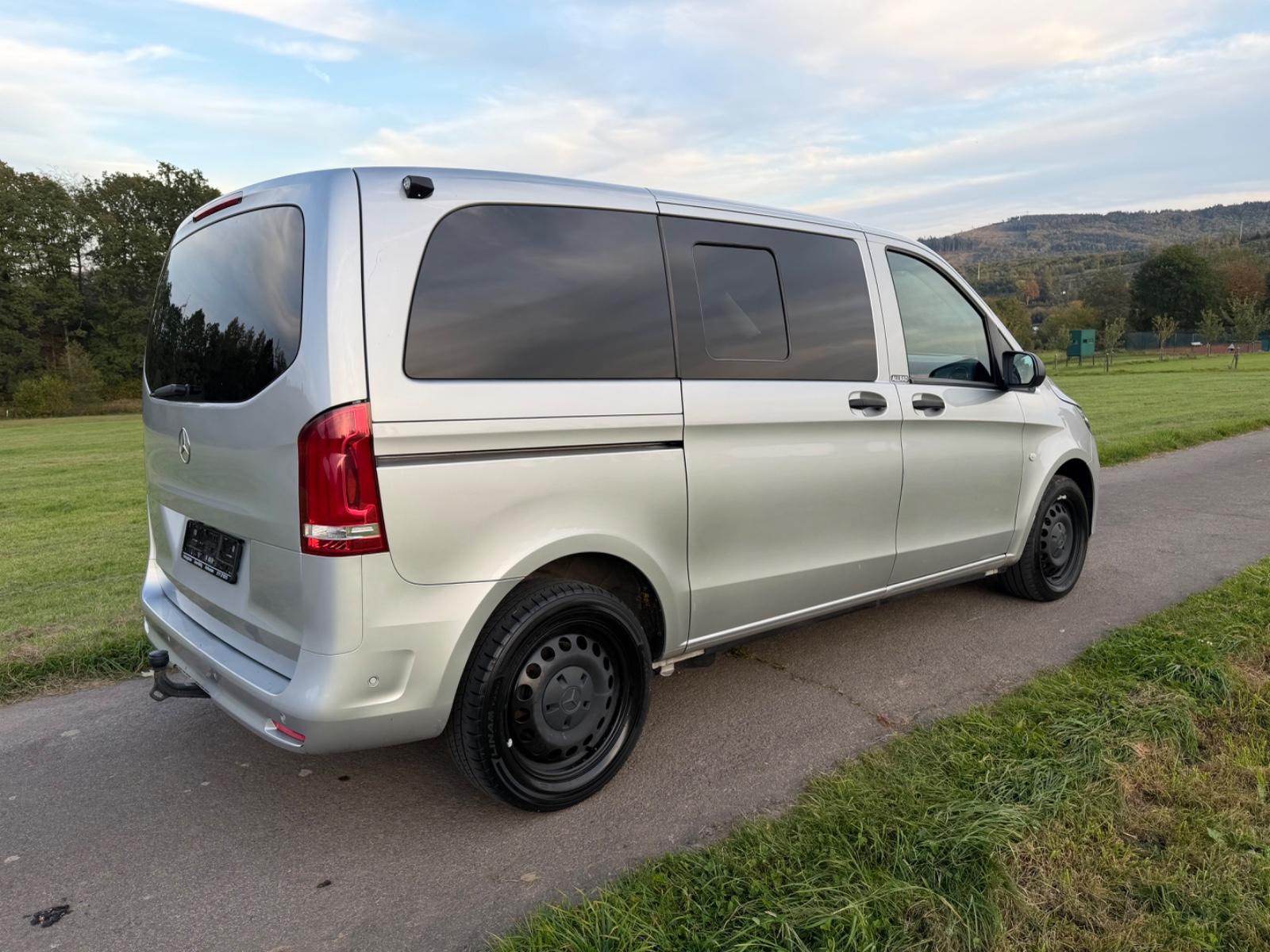 Mercedes-Benz Vito Tourer 124 CDI 4x4 kompakt Pro Automatik
