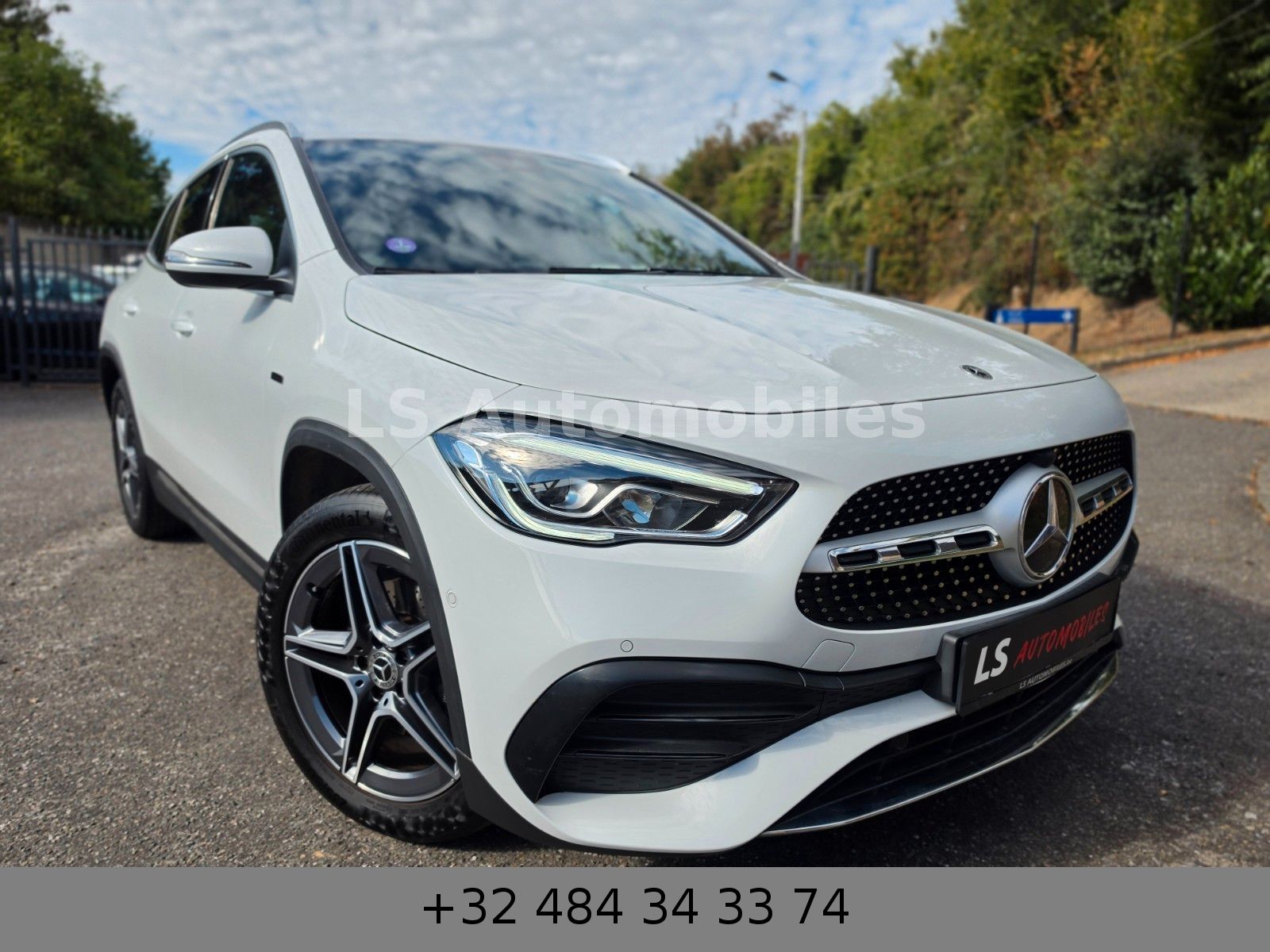 Mercedes-Benz GLA 250e*PLUGIN*AMGPACK*1STHAND