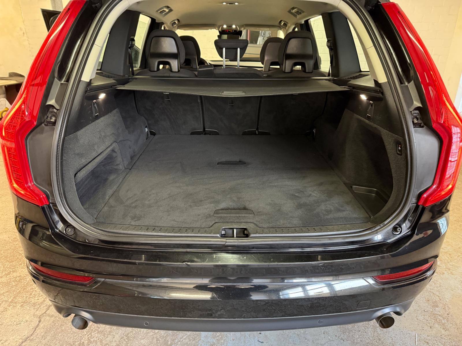 Volvo XC90 D4 | 190 ch | BVA | Caméra de recul | Régulateur adaptatif | Apple CarPlay | Attelage