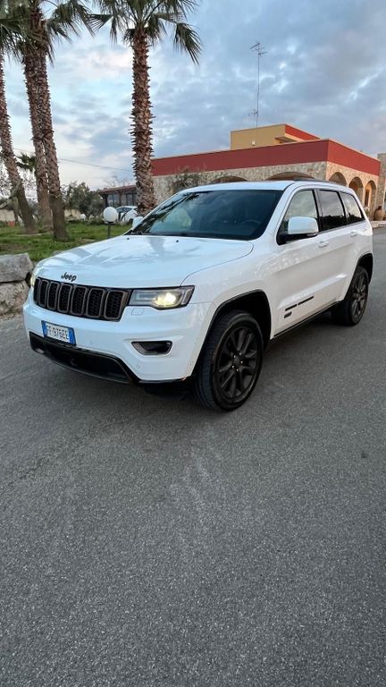 Image of Jeep Grand Cherokee