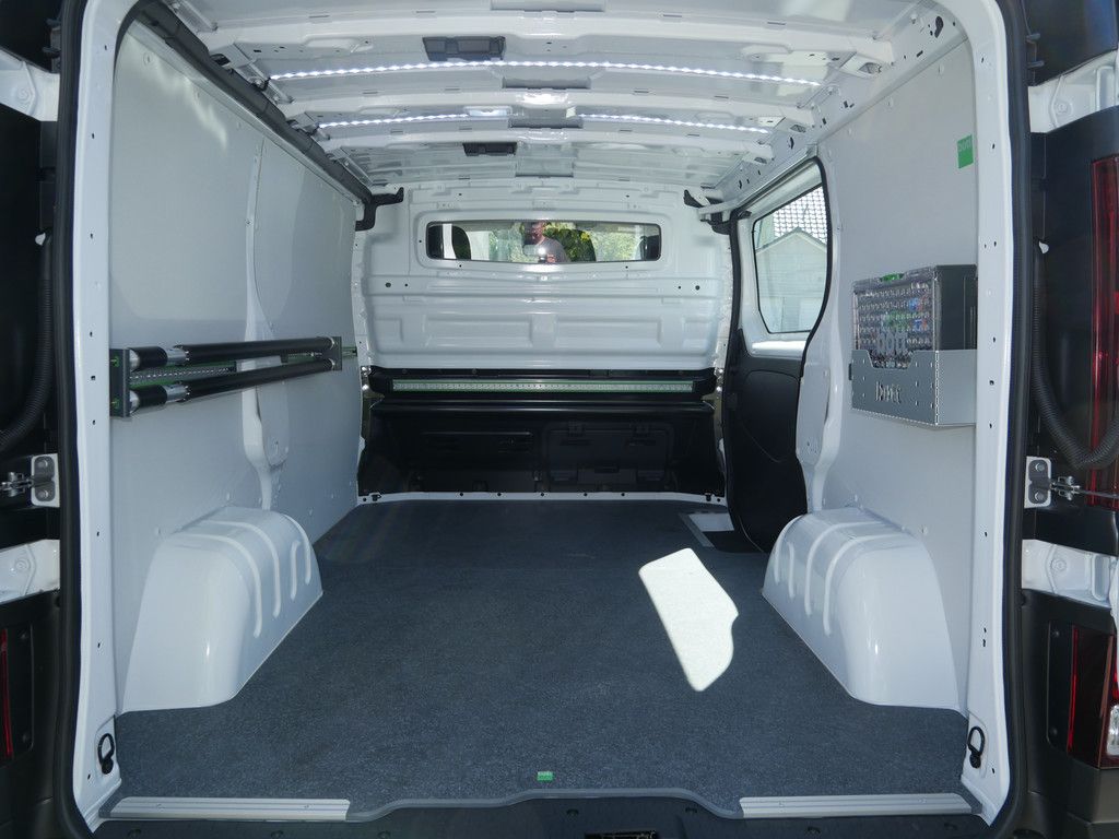 Fahrzeugabbildung Renault Trafic Komfort L1H1 Blue dCi 130 PDC AHK LED