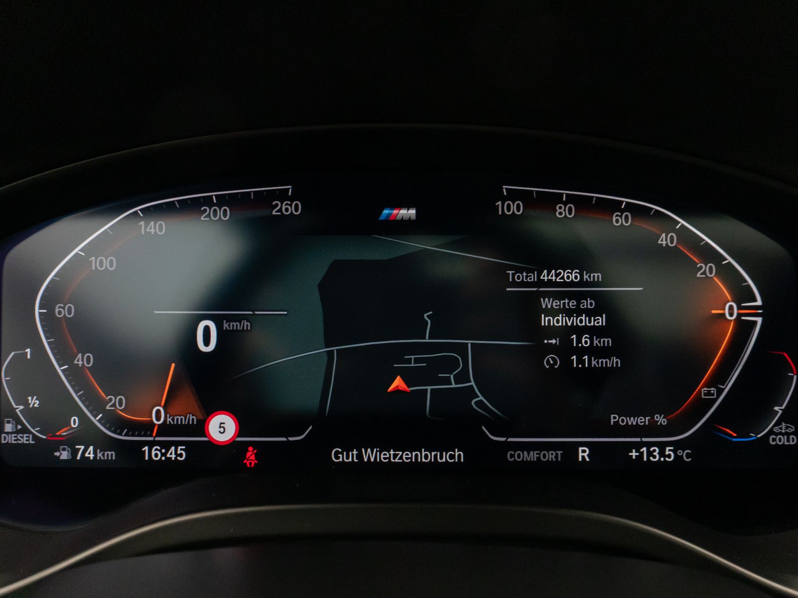 Fahrzeugabbildung BMW X4 xD30d M Sport Panorama Laser Kamera HUD HiFi
