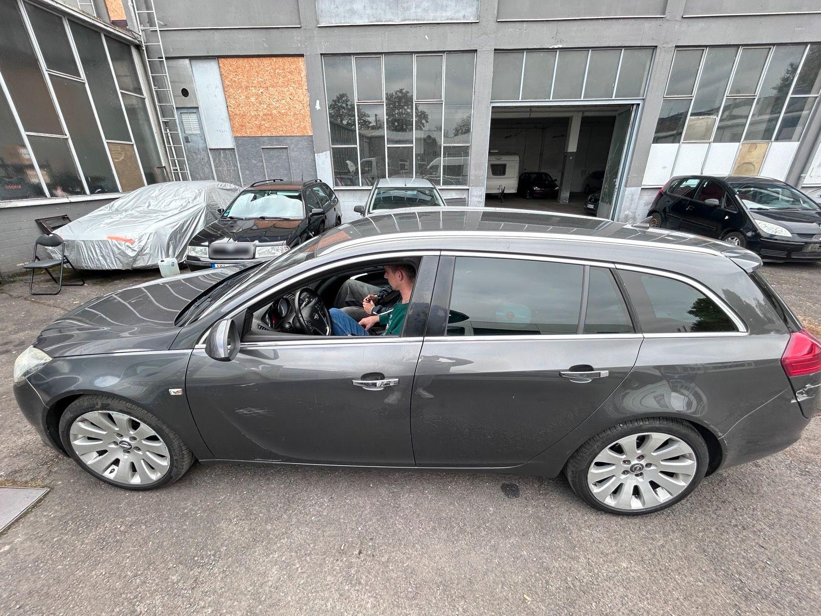 Opel Insignia 2012 — engine 163 HP (120kW)