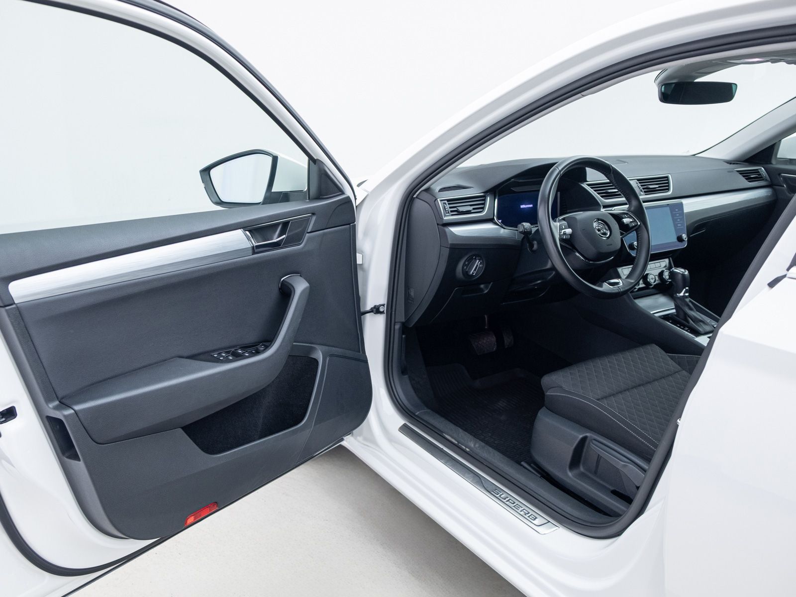 Skoda Superb - Bild 11