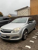 Opel Cabrio 1.8 - Opel Astra mit Benzin-Antrieb: Cabrio, Automatik