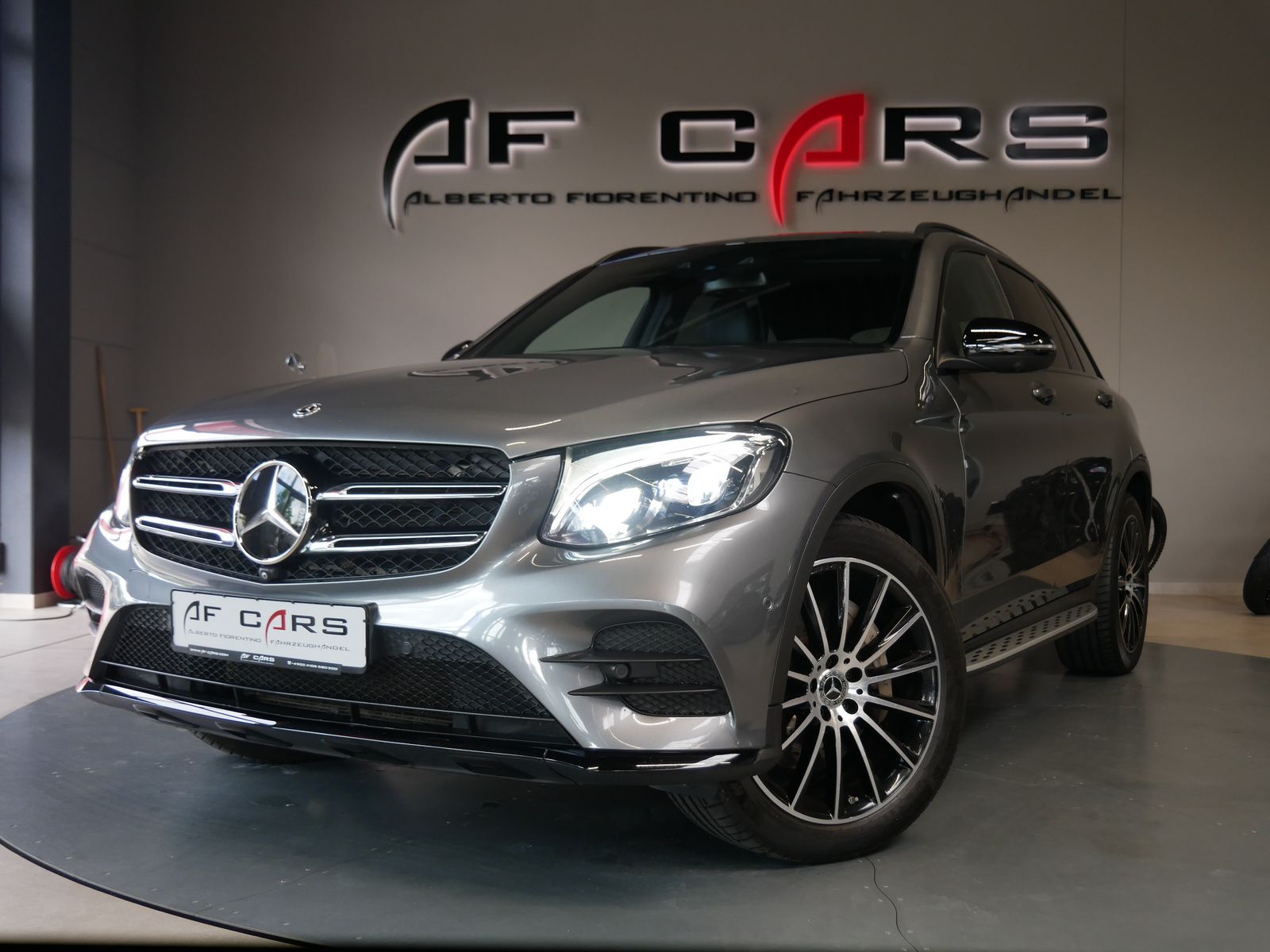 MERCEDES-BENZ GLC 350 d 4Matic Burmester AMG StandHZ Pano 