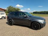 BMW X5 50i - Breit, V8, Stark - BMW 550 von privat