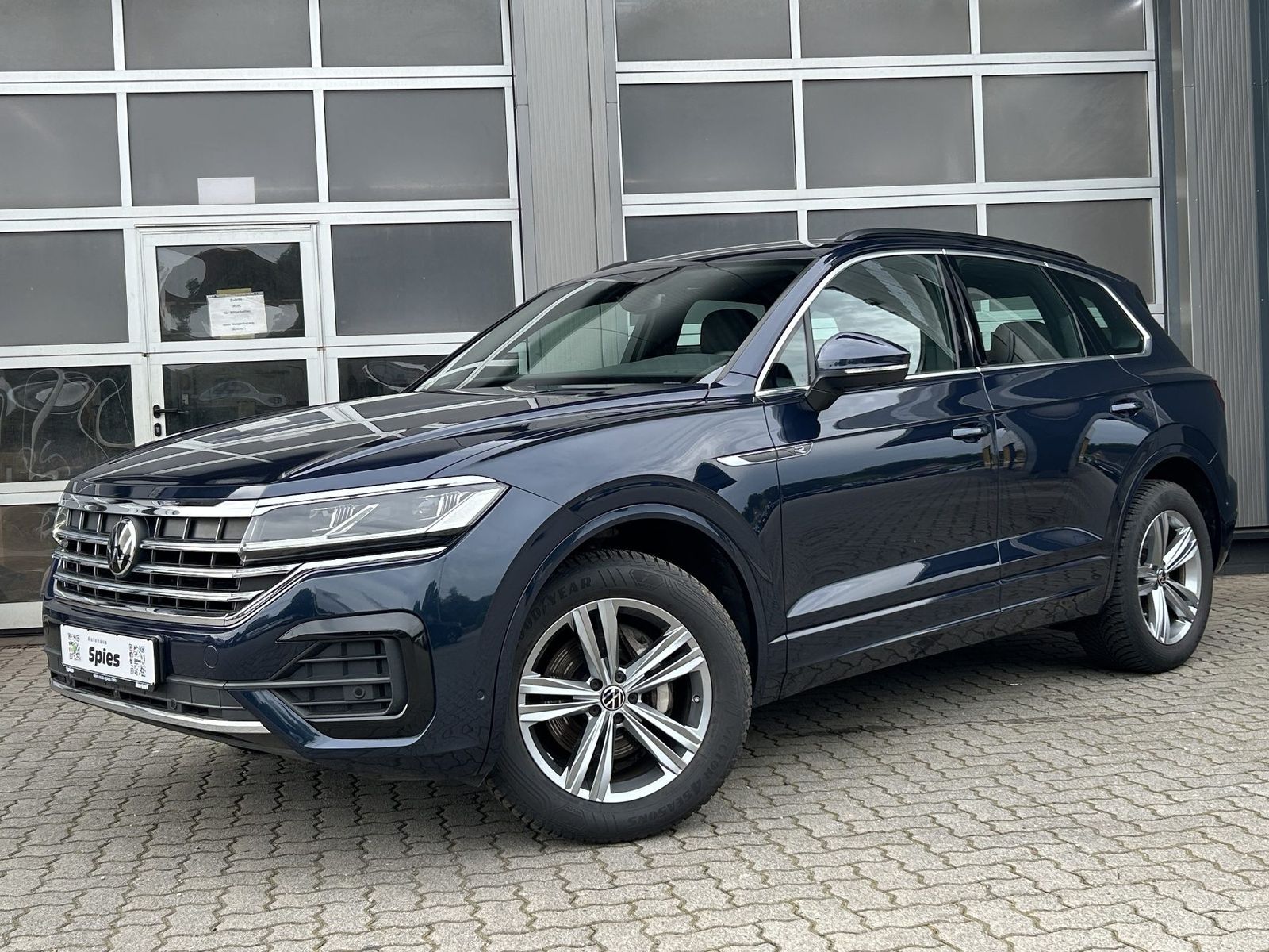 Volkswagen Touareg R-Line Leder 360° Innovision Cockp foto 1