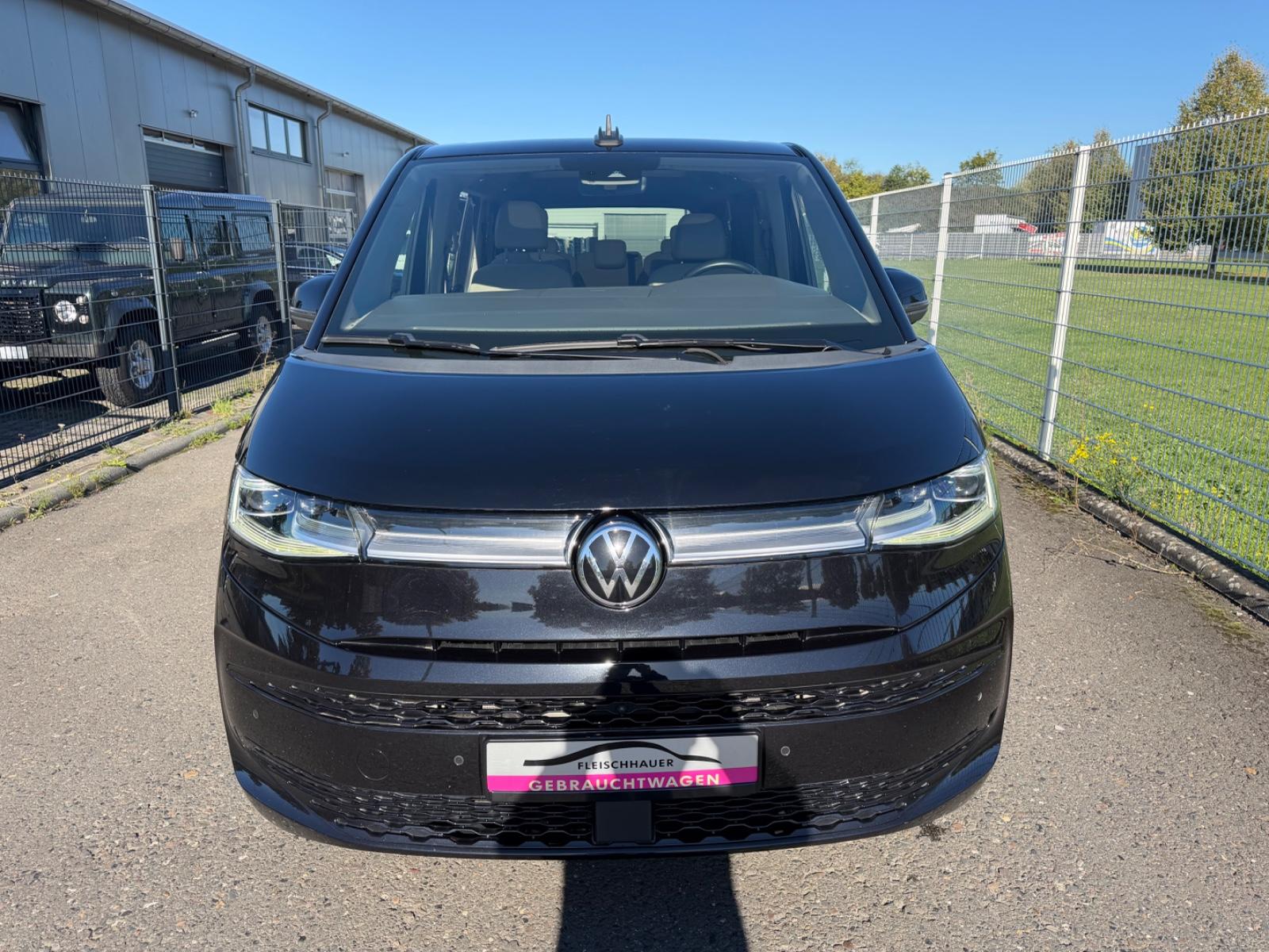 Volkswagen T7 Multivan eHybrid lang Panorama/7Sitze-Voll!