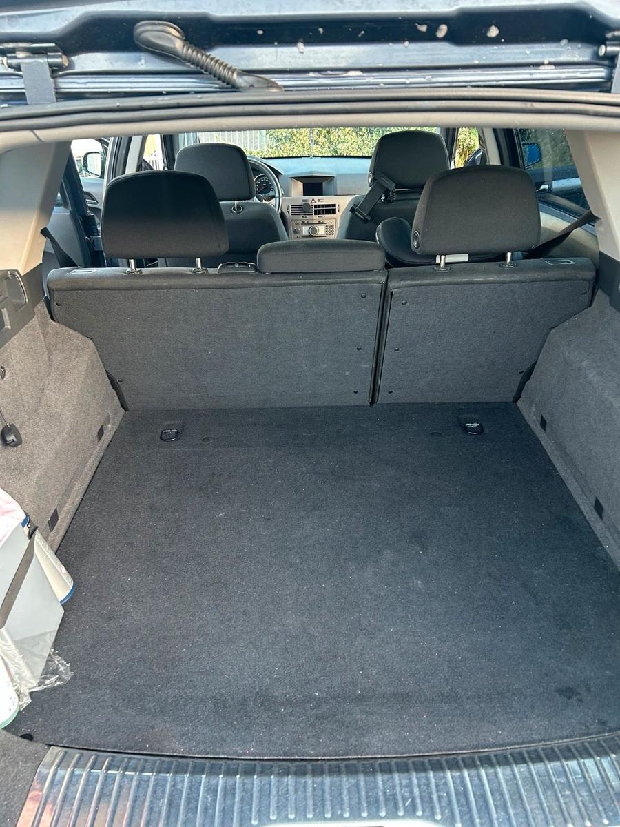 Opel Astra 2006 — photo 11
