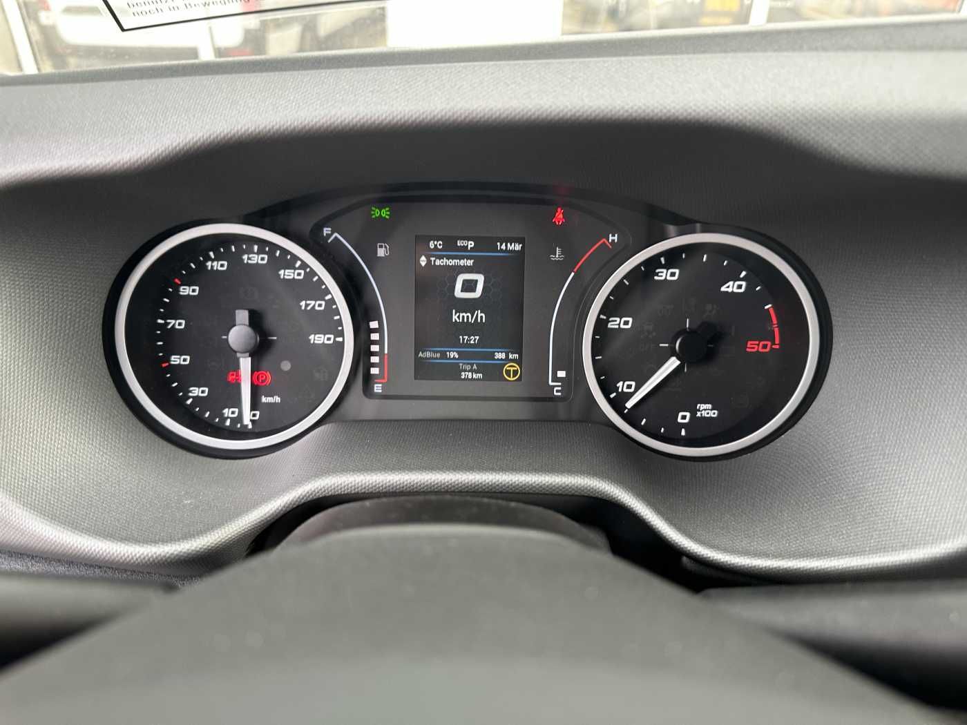 Fahrzeugabbildung Iveco Daily 70C18 HA8 *LBW*Schwenkwandkoffer*