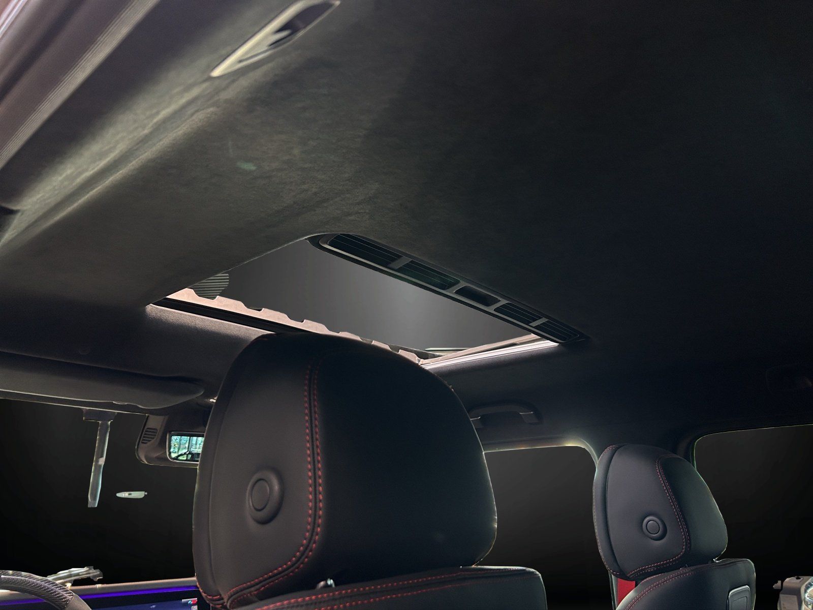 Fahrzeugabbildung Mercedes-Benz G 63 AMG 4x4 VOLL! Carbon NIGHT Superior TV Burm