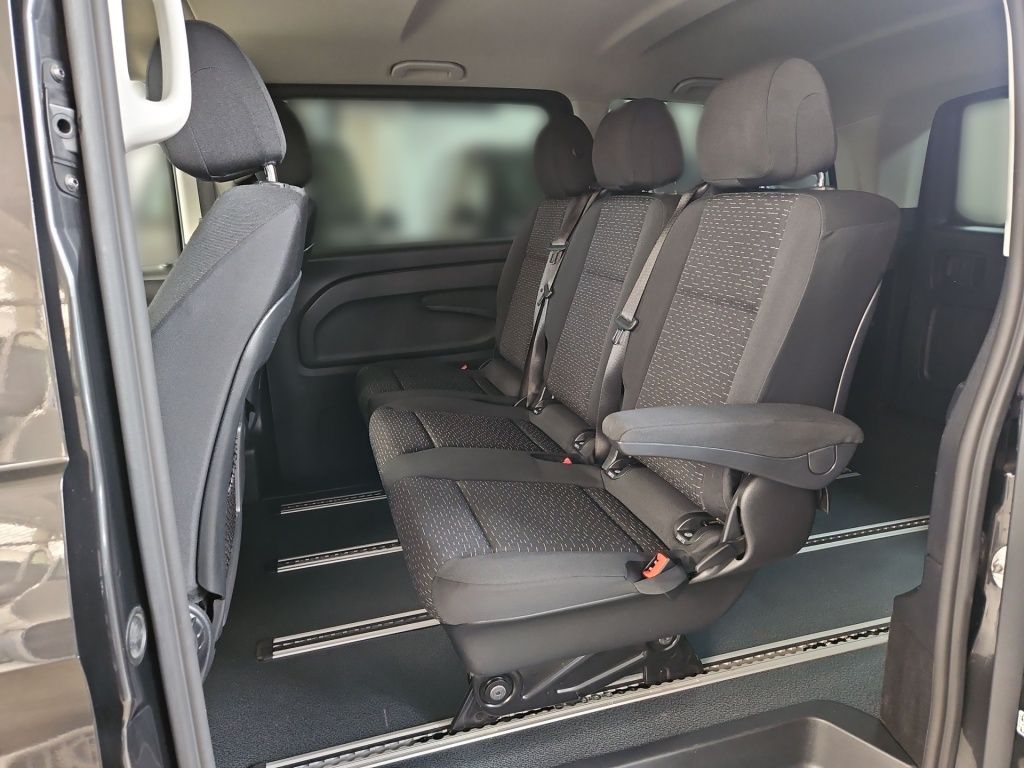 Fahrzeugabbildung Mercedes-Benz Vito 119 Tourer PRO lang 4x4 STHZ Flügeltüre AIR