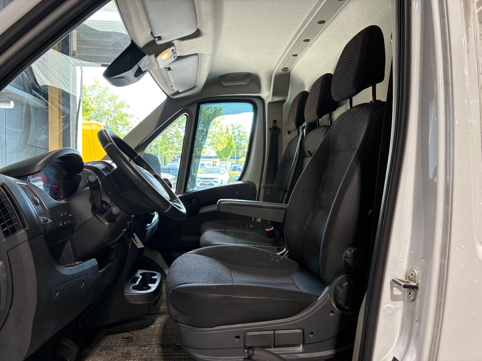 Fahrzeugabbildung Fiat Ducato/L4H2 RS: 4035 mm/KAMERA/APPLE/NAVI/3-SITZ