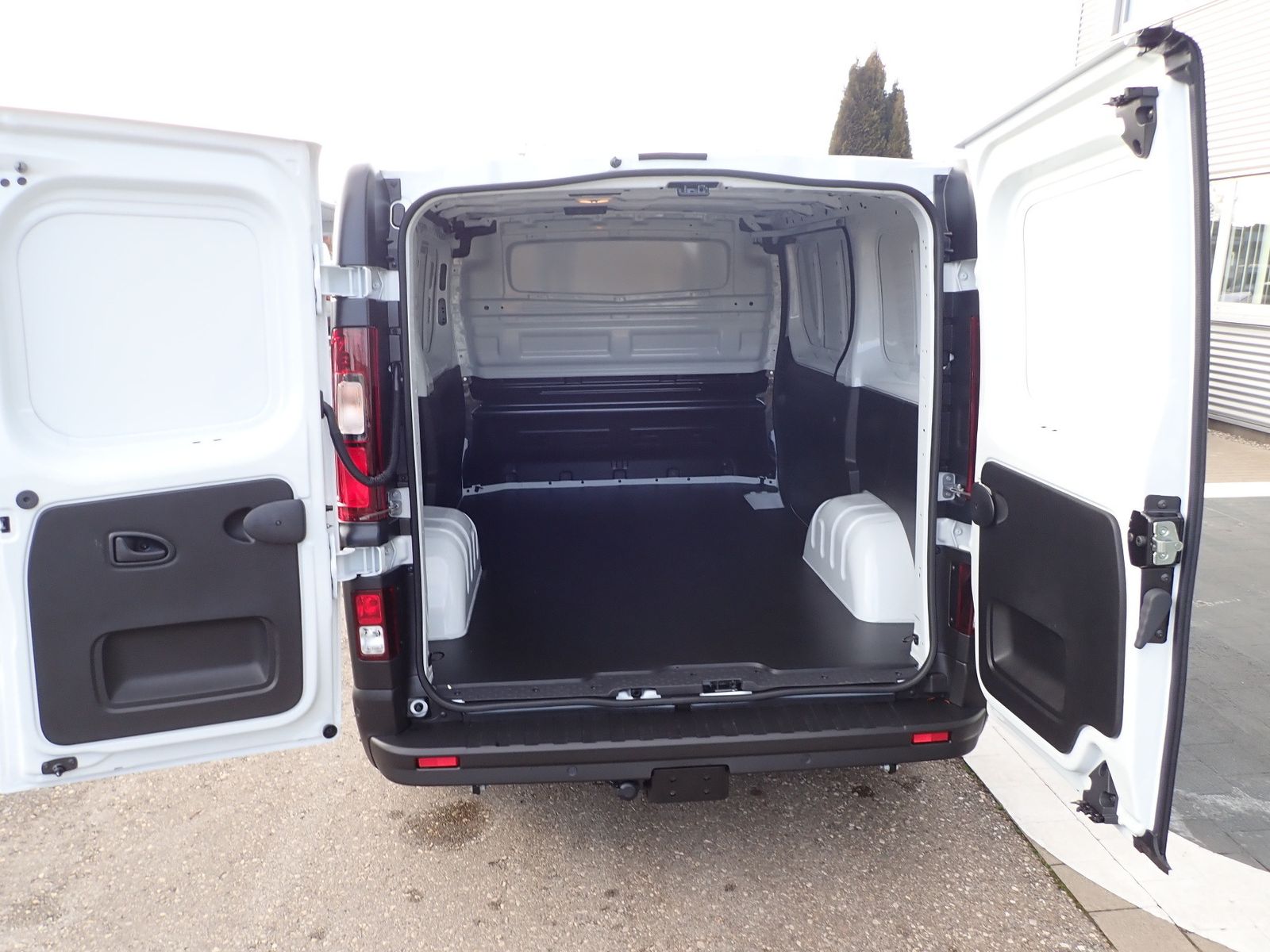 Fahrzeugabbildung Renault Trafic Lkw Komfort L1H1 3,0t Blue dCi 130 MY25