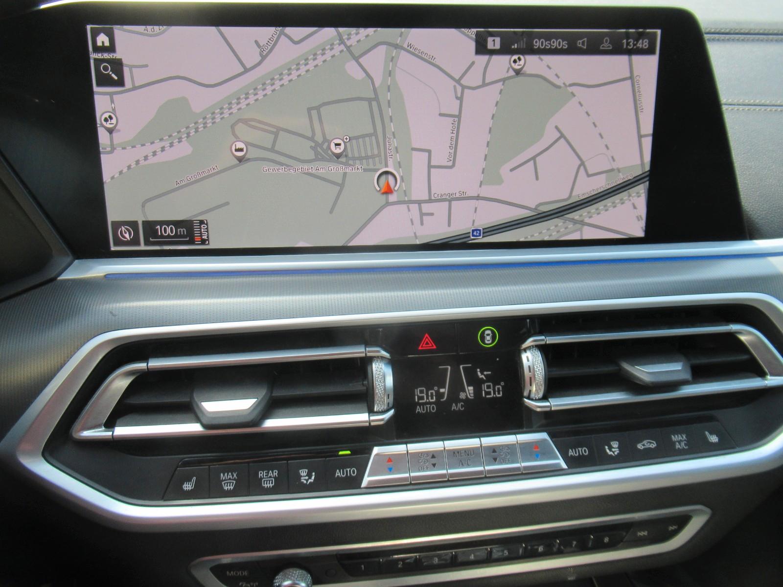 BMW X6 xDrive 40 d M Sport-LASER-HUD-AHK-21"ALU-KAM