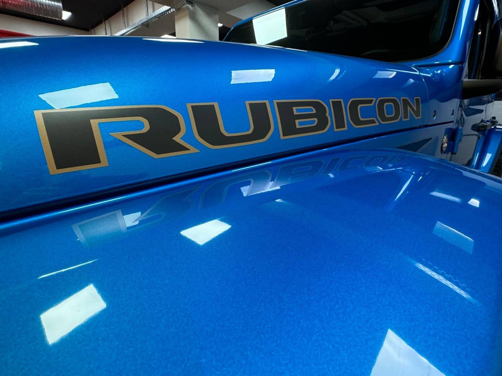 Fahrzeugabbildung Jeep RUBICON 392-6.4L HEMI V8-RECON 35"-STEEL BUMPER