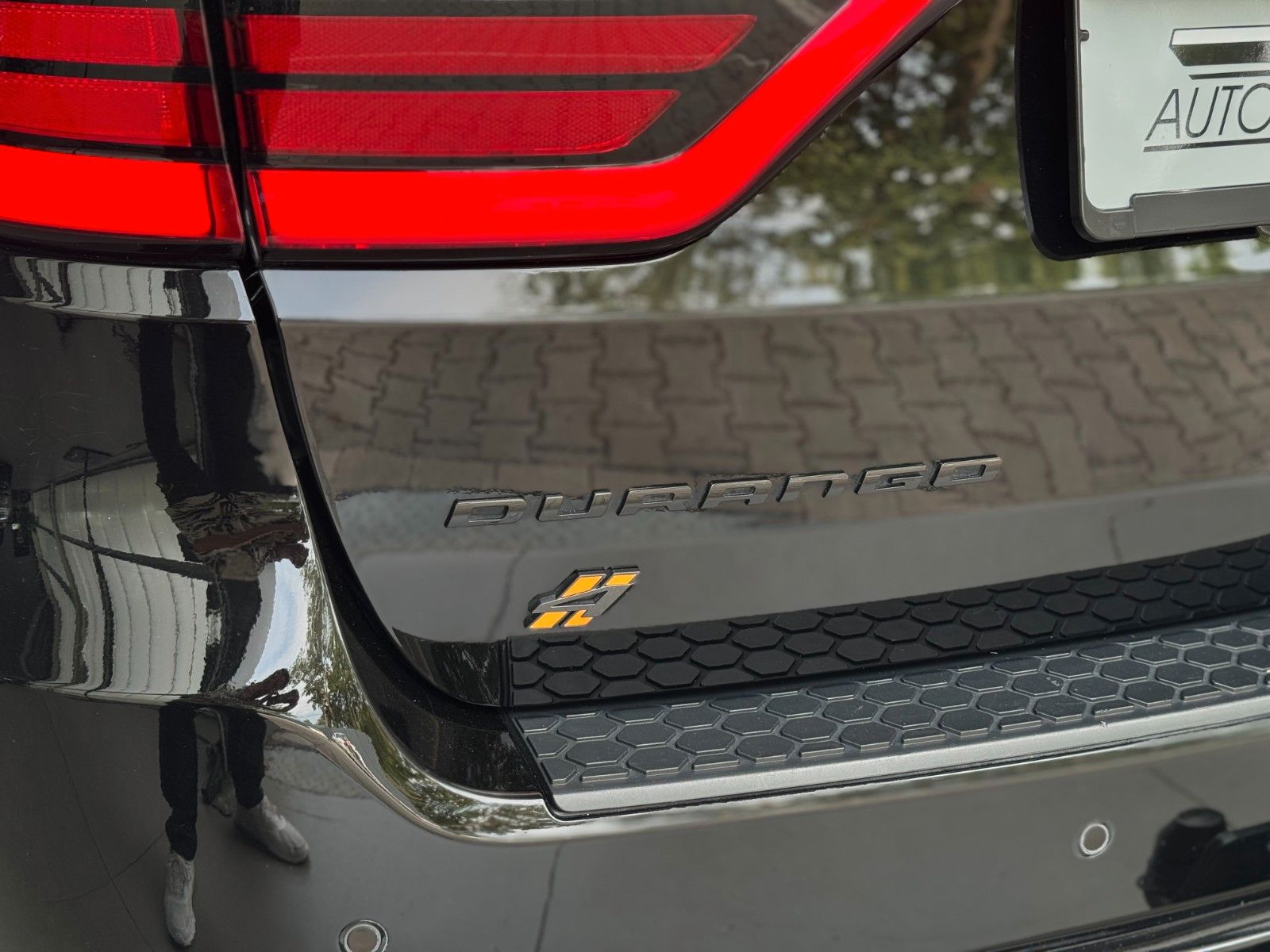 Fahrzeugabbildung Dodge Durango 5,7 R/T LPG AHK Hemi Orange