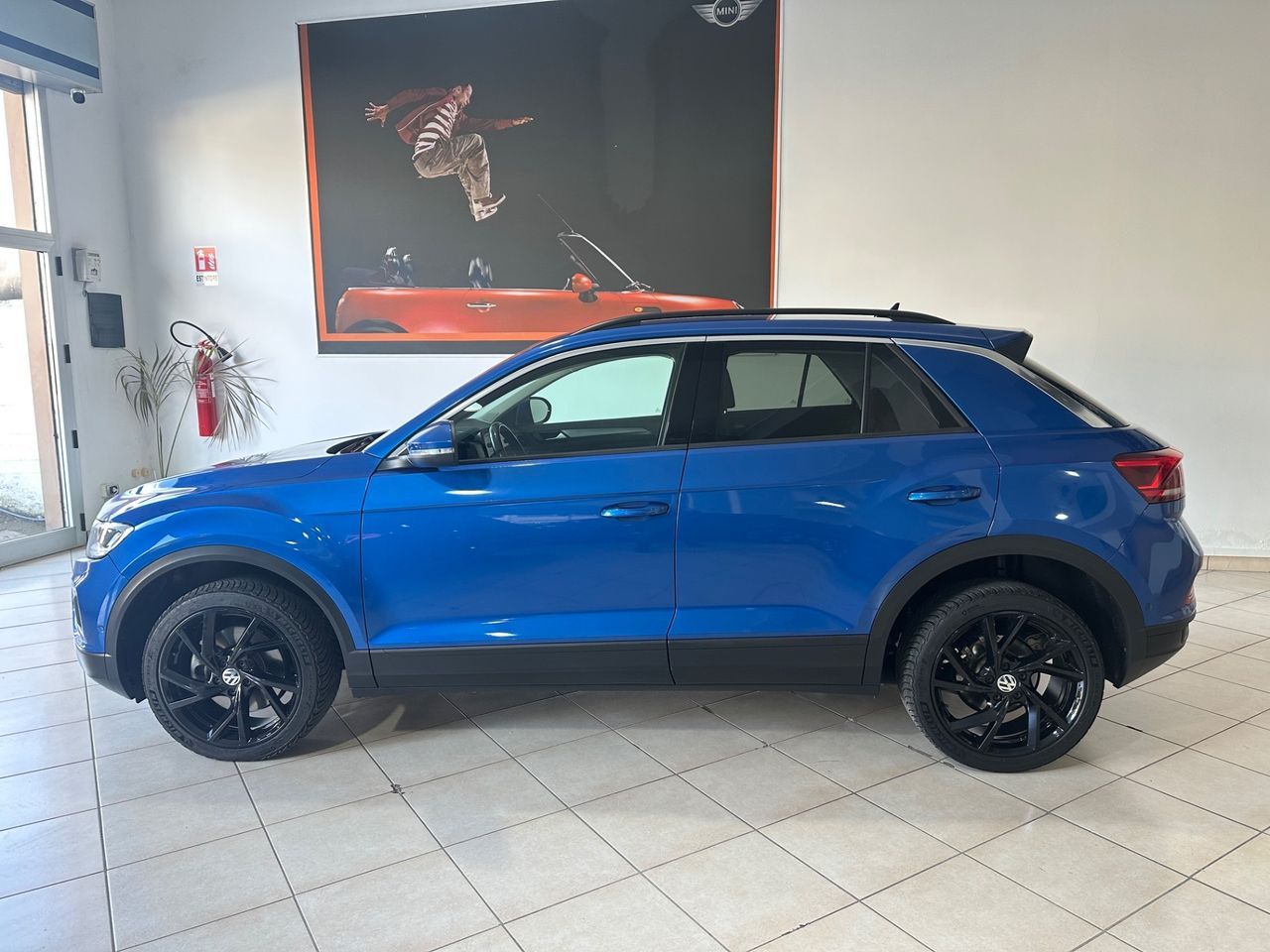 Volkswagen T-Roc 2.0 TDI SCR 150 CV DSG Style Bl imagem 3