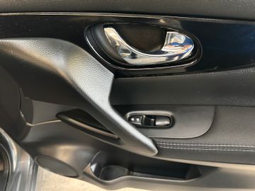 Nissan Qashqai Acenta 4x4 *AHK*Kamera*Navi*