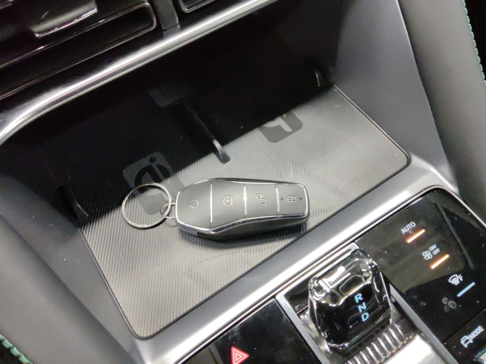 BYD SEAL U