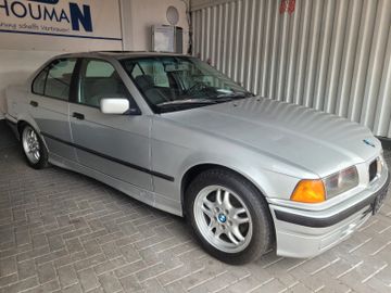 BMW 320 - 1