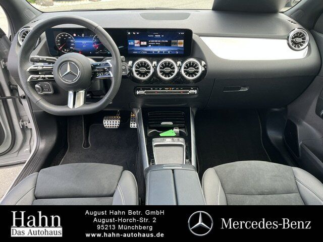 Fahrzeugabbildung Mercedes-Benz GLA 200 AMG/NIGHT/MULTIB./AHK/360/PANO/TOTW./...