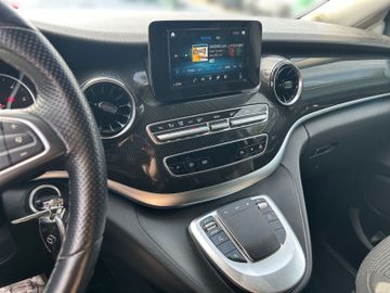 Mercedes V 220 - 7