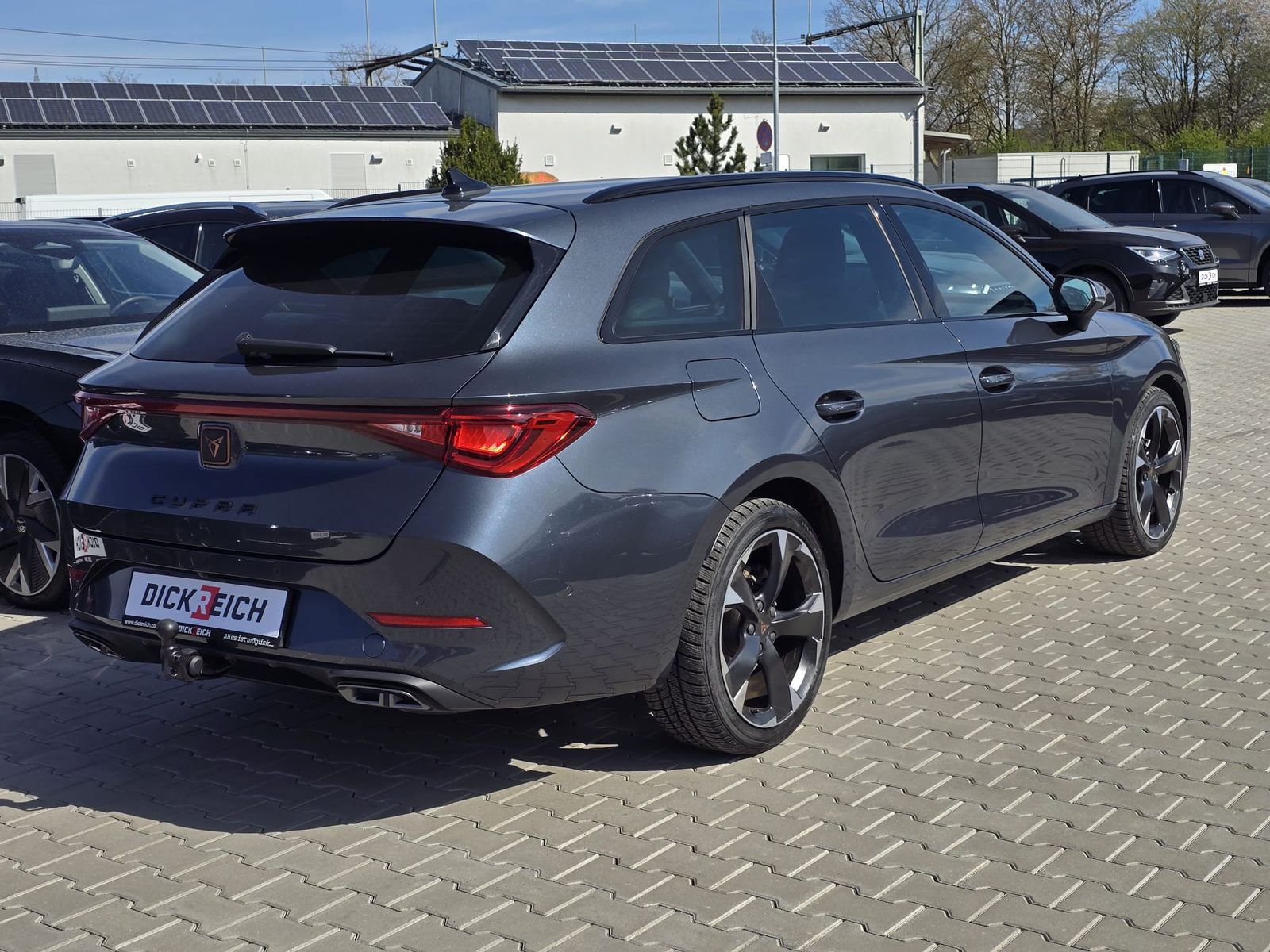 Fahrzeugabbildung CUPRA Leon 1.5 eTSI DSG MATRIX-LED*ACC*AHK*KAMERA*18"