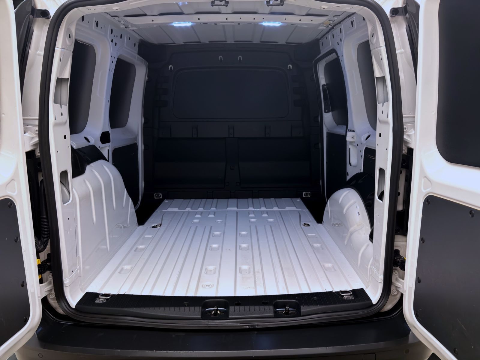 Volkswagen Caddy - Bild 4