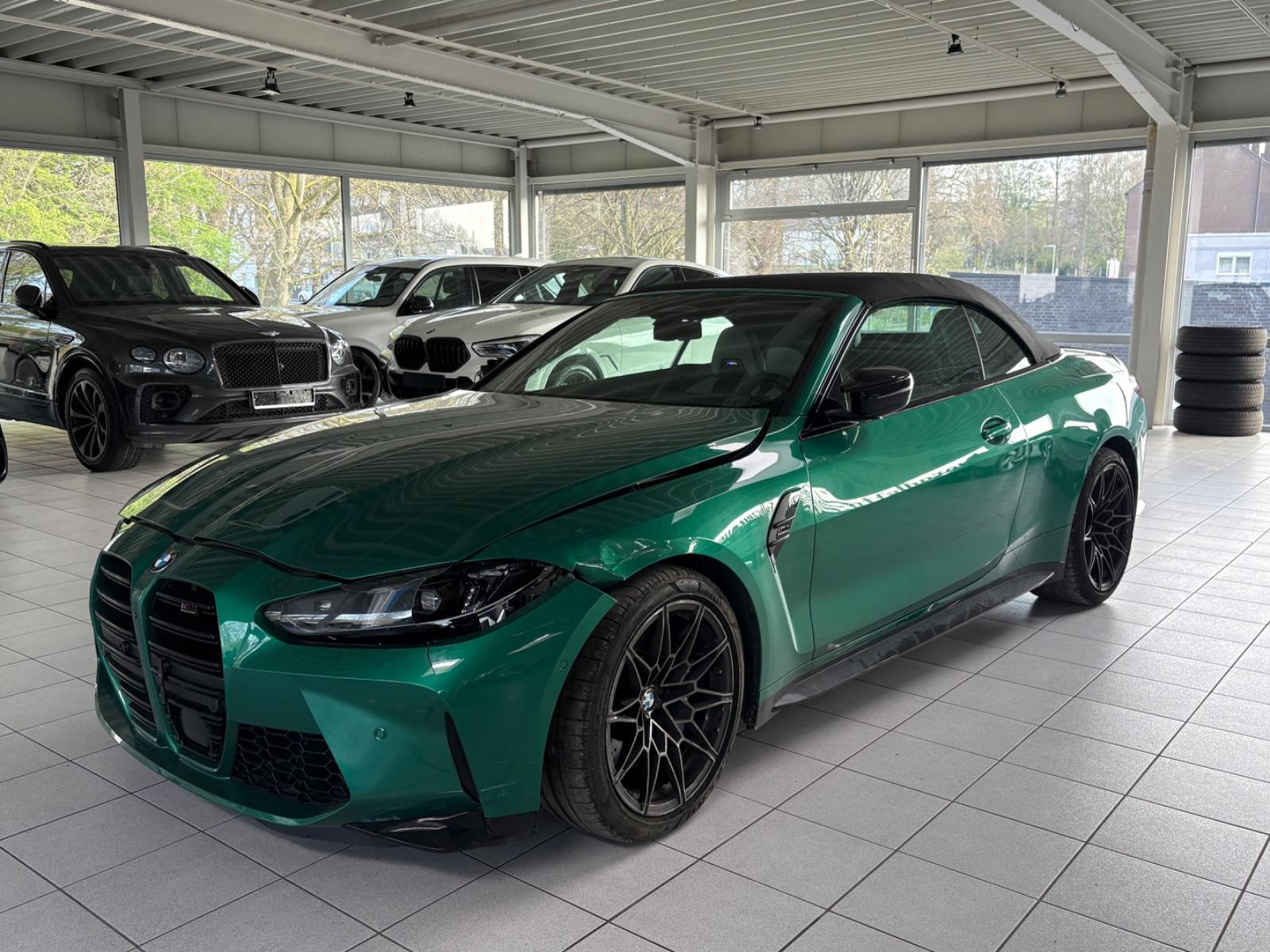 BMW M4 Competition M xDrive Cabrio Deutsches Fahrzeu