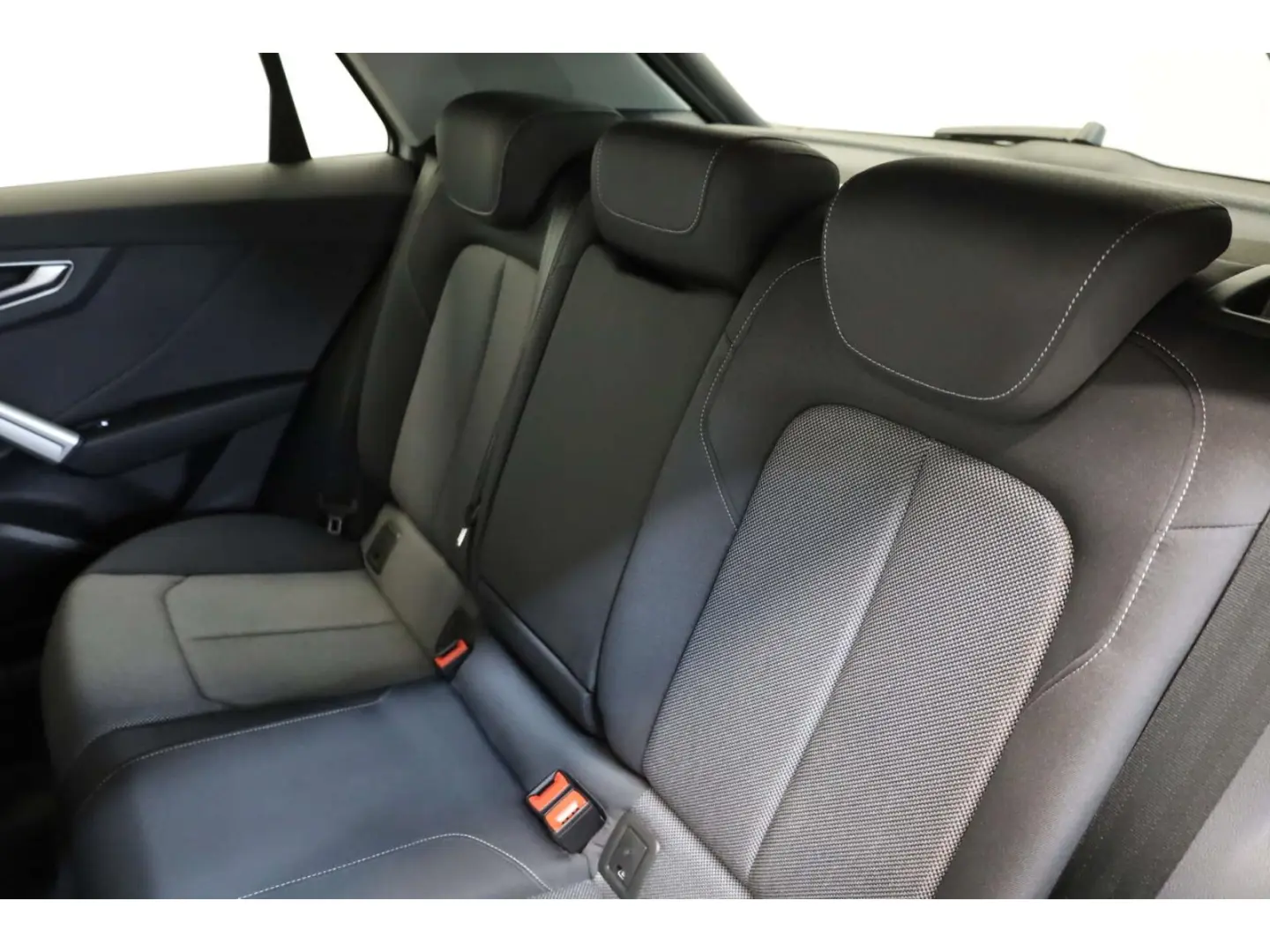 Audi Q2 30 TFSI Advanced AHK/NAV/RFK/SH/LED/DAB, миниатюра 11