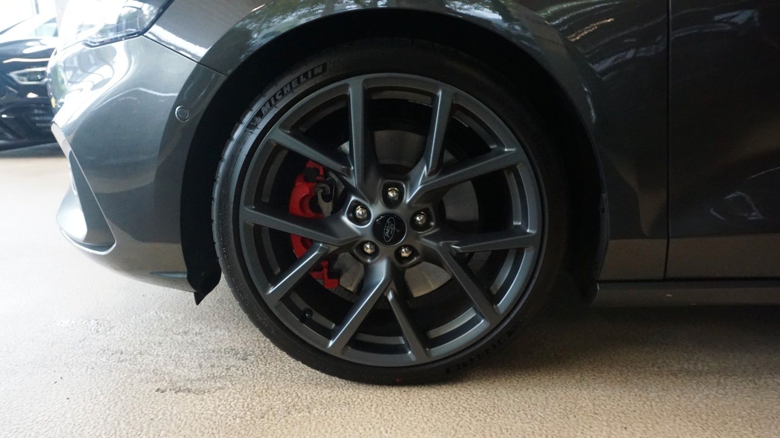 Fahrzeugabbildung Ford Focus Turnier ST * RECARO * PERFORMANCE *