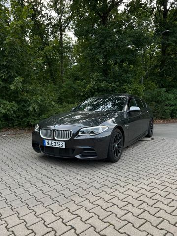 BMW BMW F10 M550D *Vollausstattung*