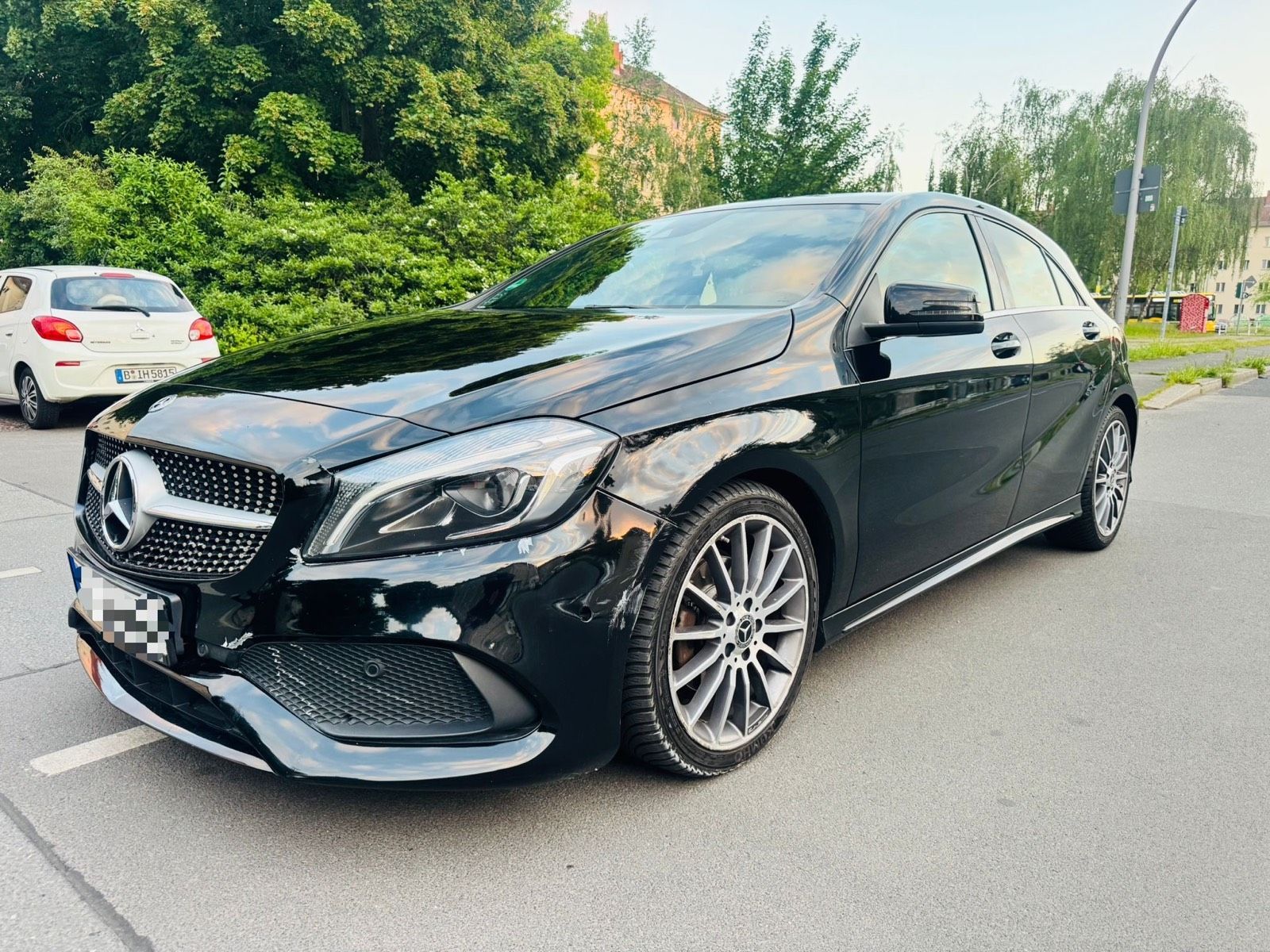 MERCEDES-BENZ A 200