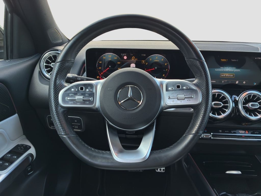 Fahrzeugabbildung Mercedes-Benz GLB 200 AMG Line*Night Paket*Kamera*Ambiente