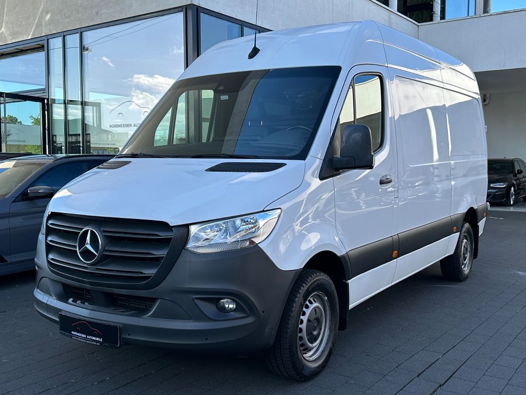 Image of Mercedes-Benz Sprinter