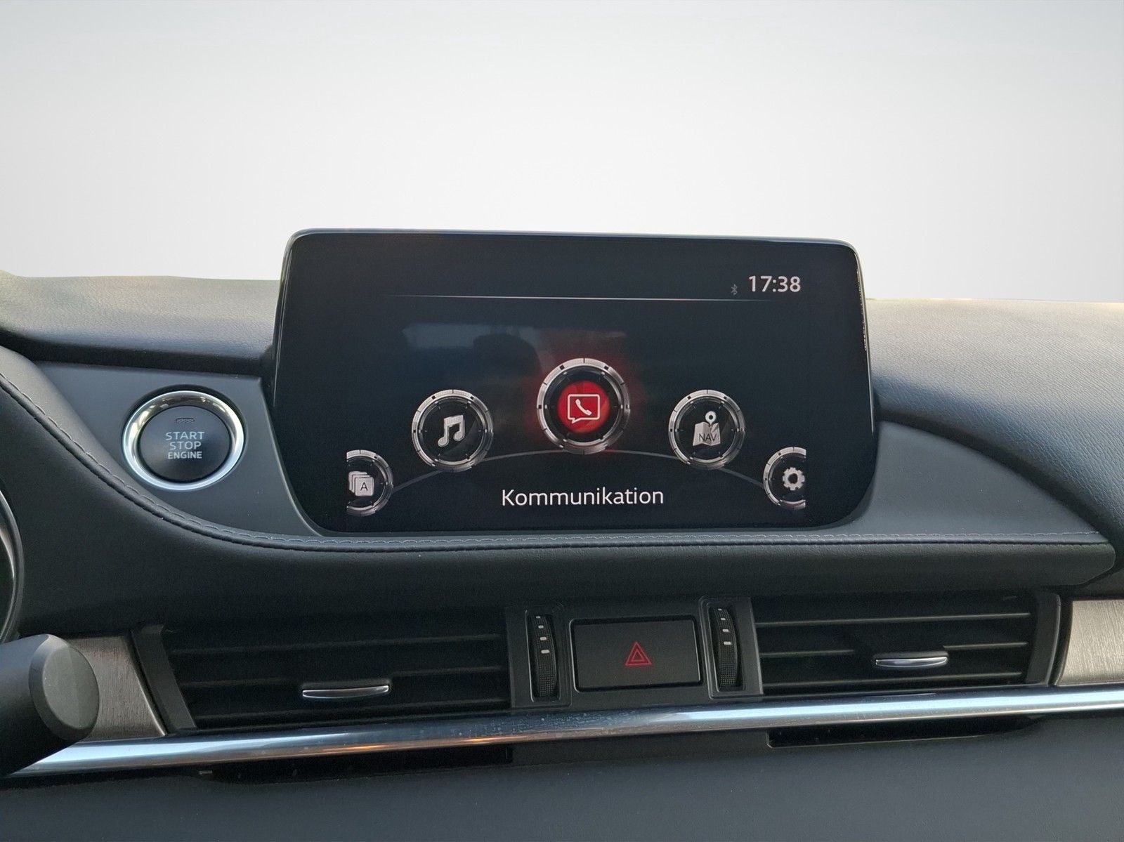 MAZDA 6 Kombi 2.0 Exclusive-Line KLIMA / NAVI / LED / - Image 13