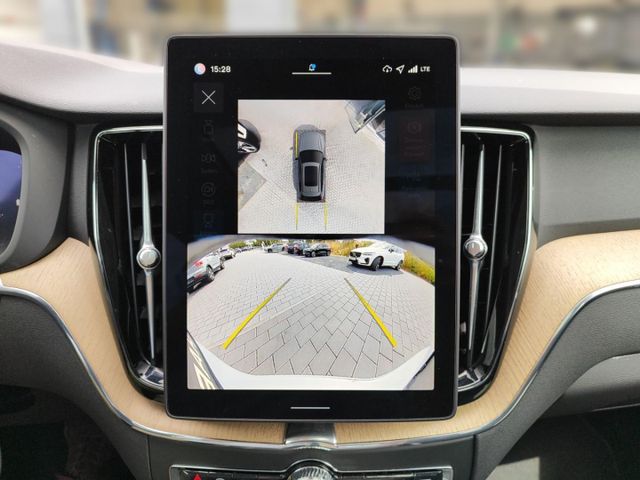 VOLVO XC 60 (Bild 18 von Array)